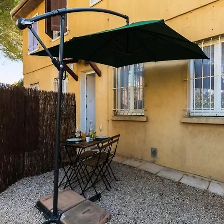 For 2 People Six-Fours-les-Plages